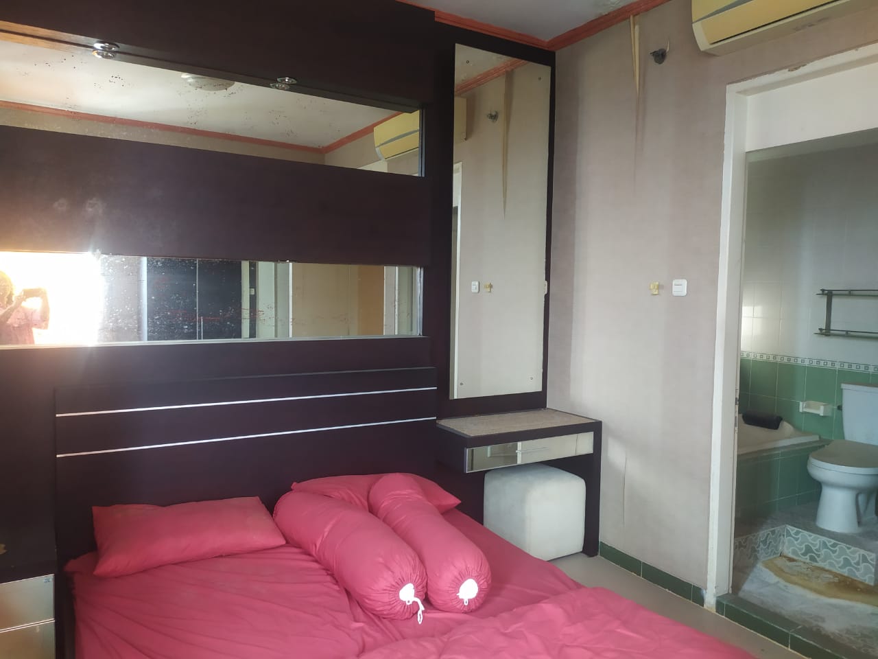 Dijual Apartemen 3BR di Crown Court Lippo Cikarang